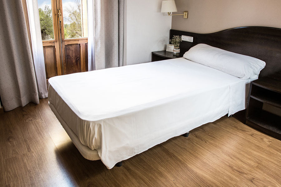Sábana Encimera Blanca 210x275cm (100% Algodón)